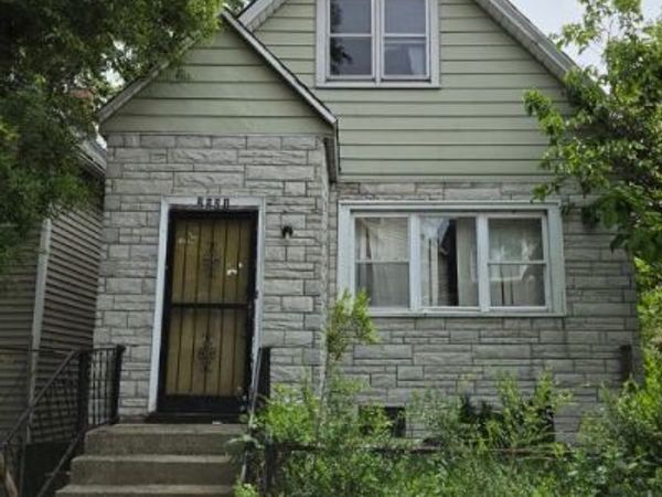 2921 E 78th Place, Chicago, IL 60649
