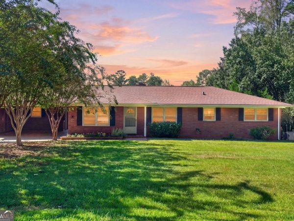 3813 Todd Drive, Oakwood, GA 30566