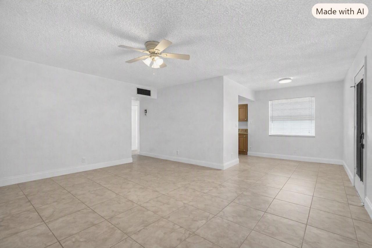 318 Normandy G, Unit 318, Delray Beach, FL 33484 Photo