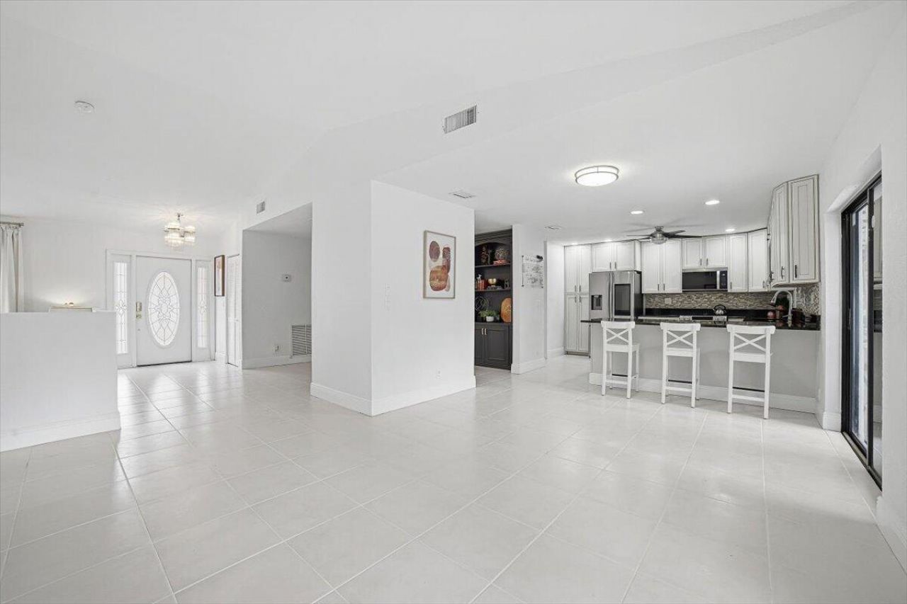 9642 NW 1st Place, Coral Springs, FL 33071 Photo
