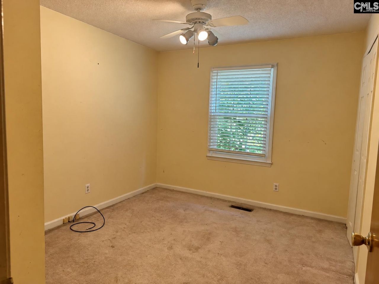 521 Cedarwood Dr Photo 6