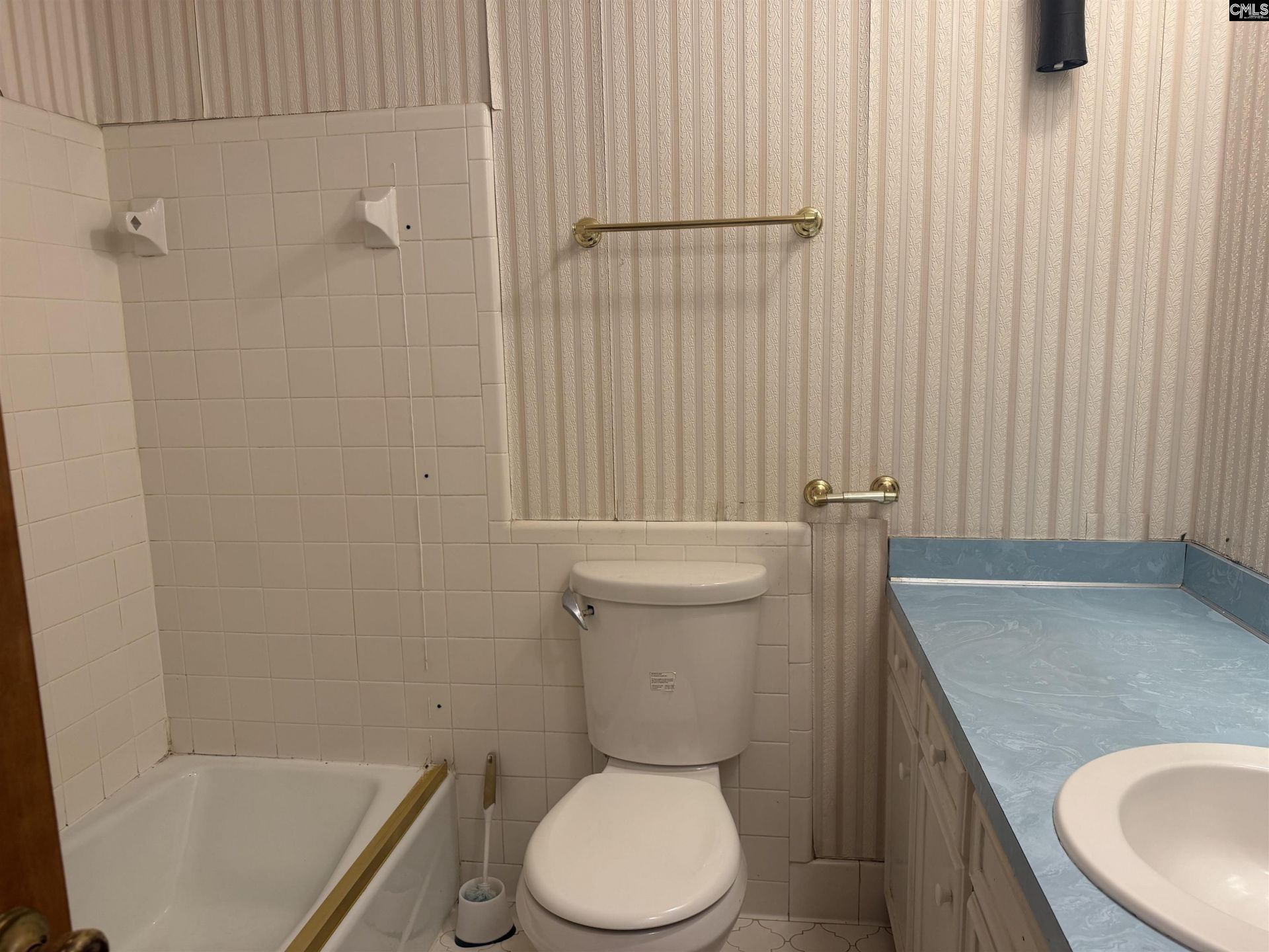 521 Cedarwood Dr Photo 7
