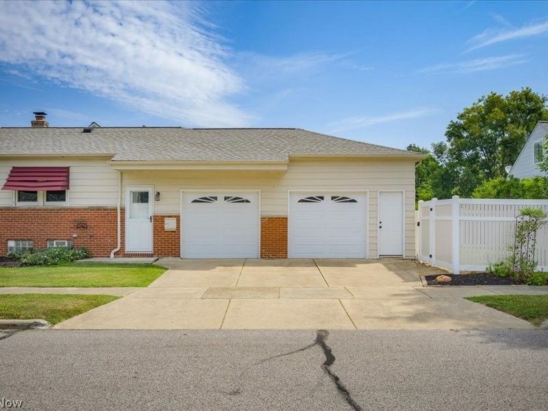 32204 Glen Arden Drive, Willowick, OH 44095 Photo 2