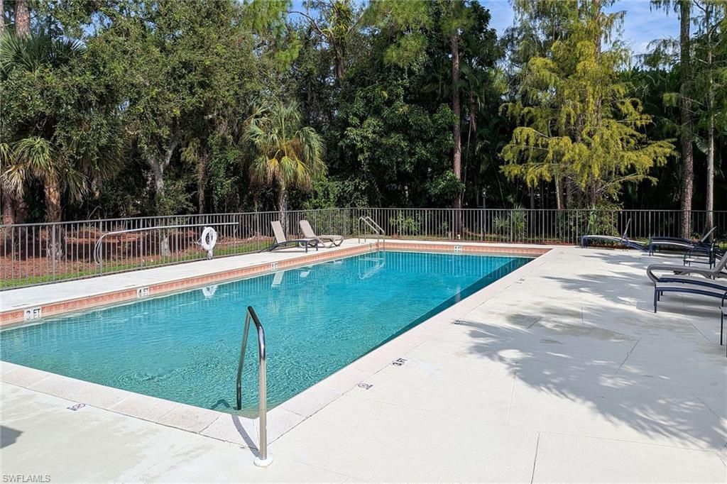 379 Dover Pl , Unit 6-603, Naples, FL 34104 Photo