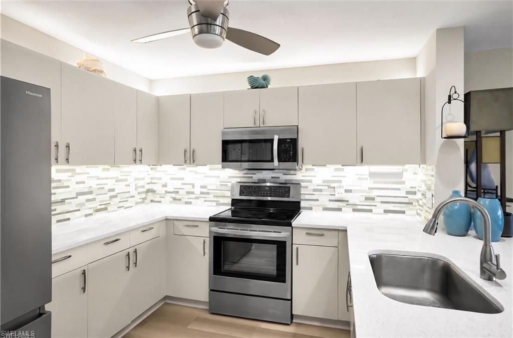 379 Dover Pl , Unit 6-603, Naples, FL 34104 Photo