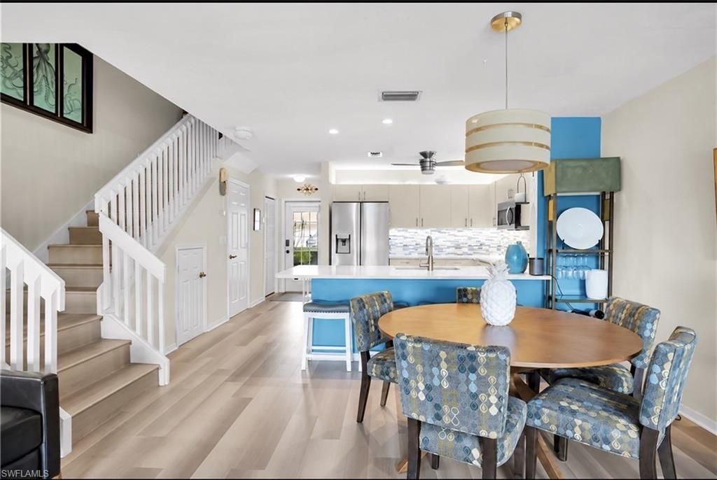 379 Dover Pl , Unit 6-603, Naples, FL 34104 Photo