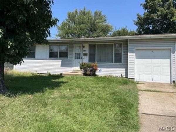 3017 Glade Avenue , St Louis, MO 63136