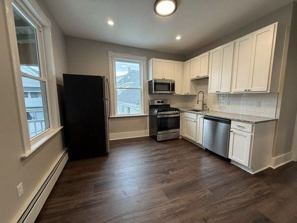 30 Dyer Ave, Unit 2, Everett, MA 02149