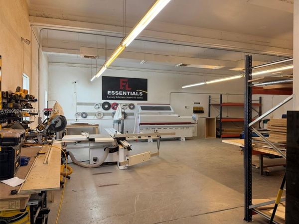 Cabinet Manufacturing Company , Hallandale Beach, FL 33009
