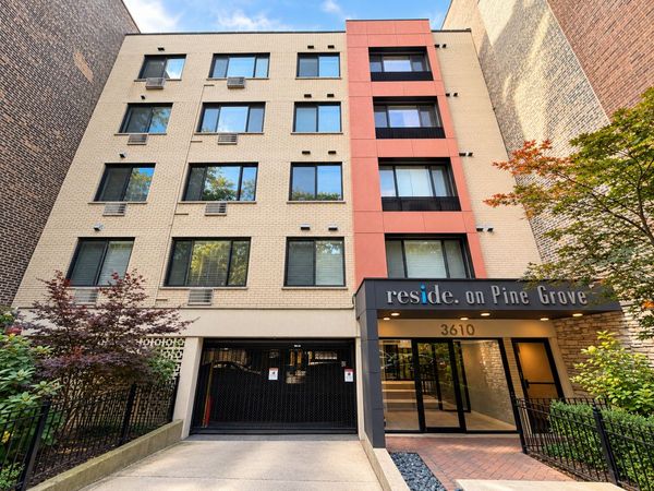 3610 N Pine Grove Avenue , Unit 505, Chicago, IL 60613