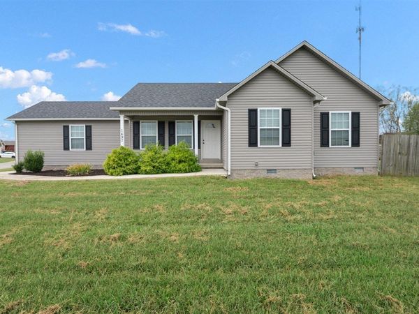 1697 Mt Olivet Road , Bowling Green, KY 42101