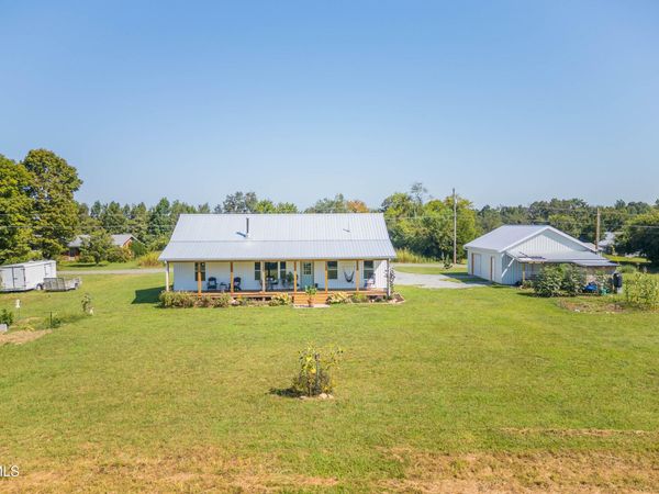 300 Deerwood Road, Greeneville, TN 37743