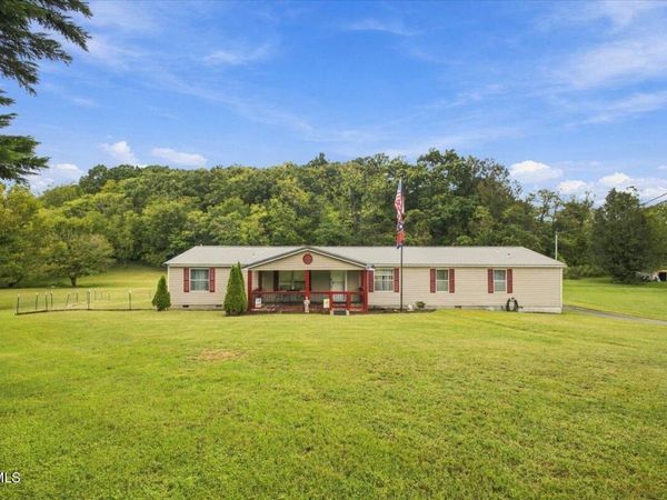 1032 Pleasant Drive, Jonesborough, TN 37659