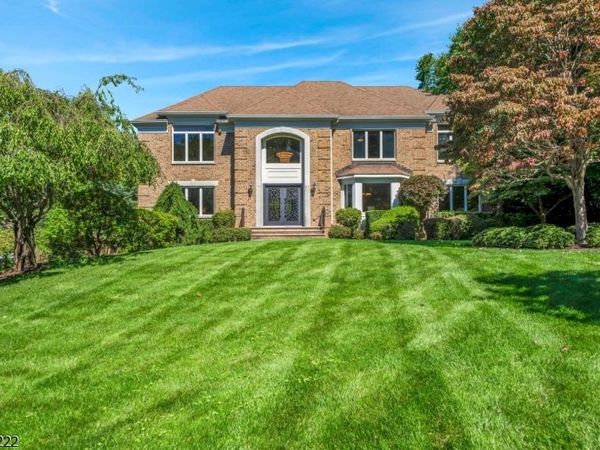 67 Seminary Dr, Mahwah, NJ 07430