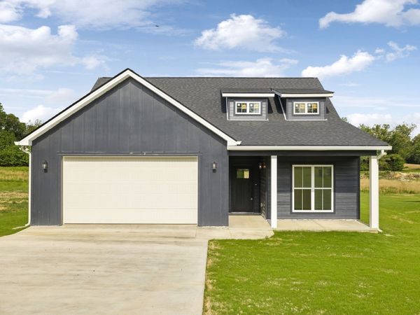 819 Oconnor St , Smithville, TN 37166