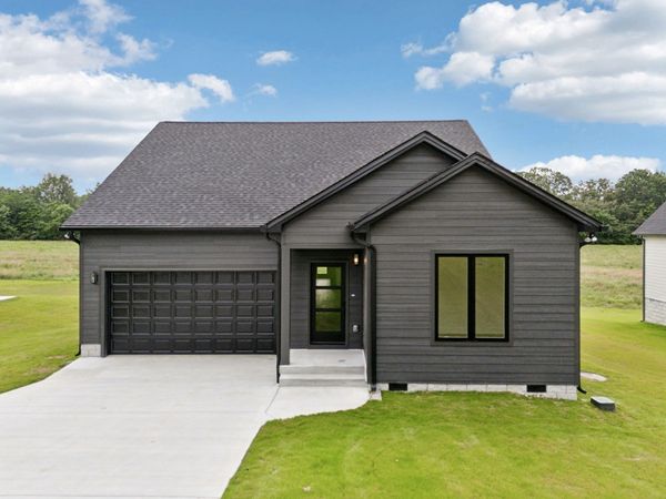 811 Oconnor St , Smithville, TN 37166