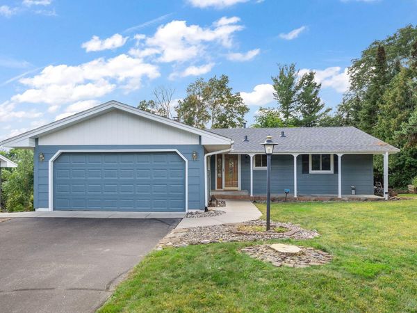3521 W 103rd Street, Bloomington, MN 55431