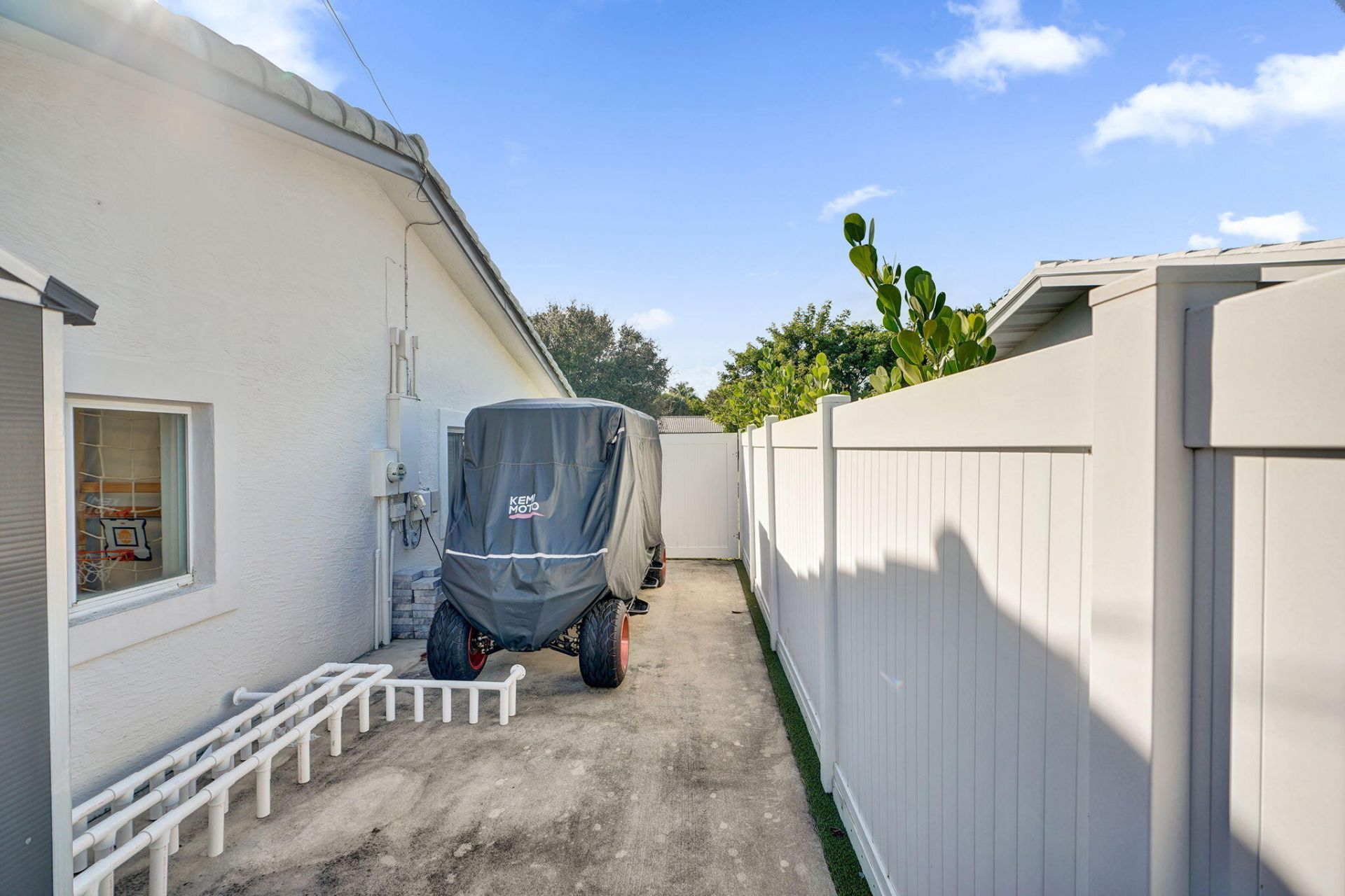 4200 NE 22nd Terrace, Lighthouse Point, FL 33064 Photo