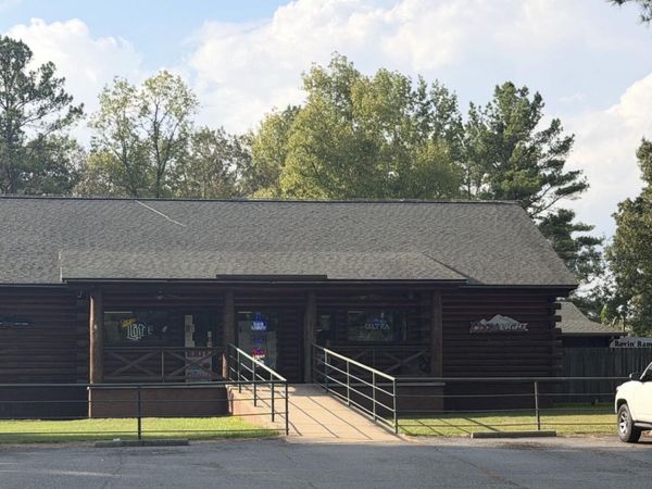 7500 E Airport Road, Bonnerdale, AR 71933