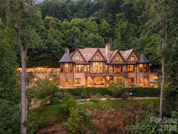 994 Clovertop Lane , Arden, NC 28704