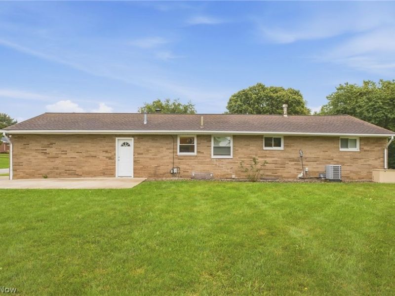 6787 Kirby Avenue NE, Canton, OH 44721 Photo 32