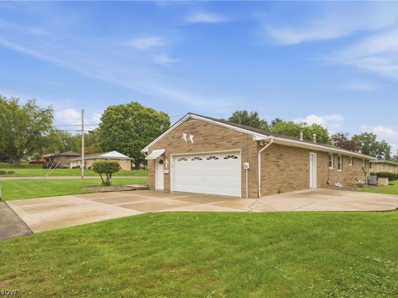 6787 Kirby Avenue NE, Canton, OH 44721 Photo 33