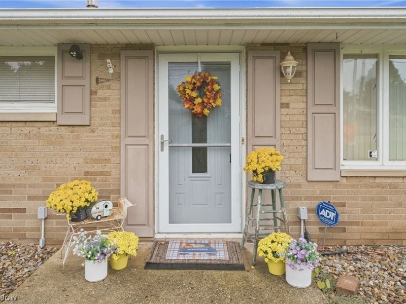 6787 Kirby Avenue NE, Canton, OH 44721 Photo 5