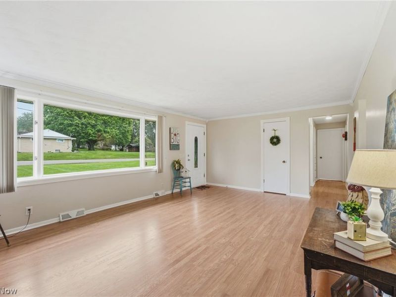 6787 Kirby Avenue NE, Canton, OH 44721 Photo 8