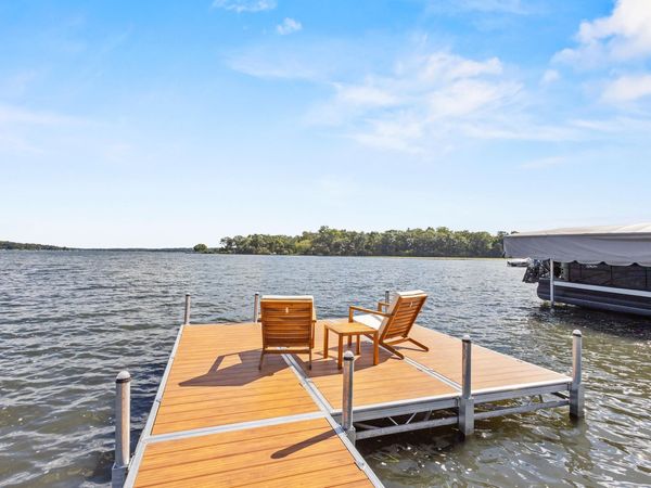 3906 Country Lane Dr, Delavan, WI 53115