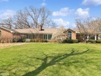 1674 Bowling Green Drive, Lake Forest, IL 60045 primary photo