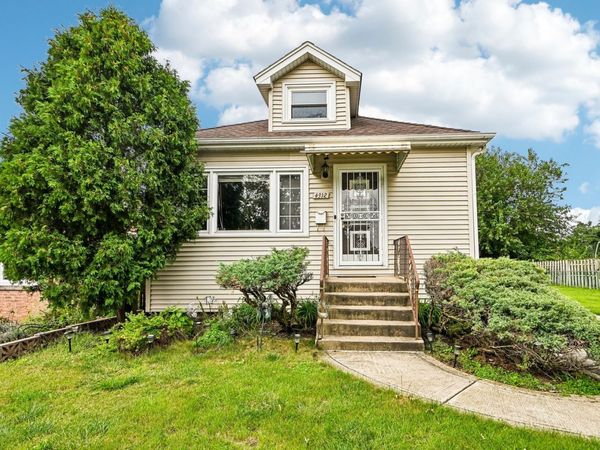 4312 Grace Street , Schiller Park, IL 60176