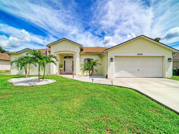 2458 RIO DE JANEIRO AVENUE , PUNTA GORDA, FL 33983