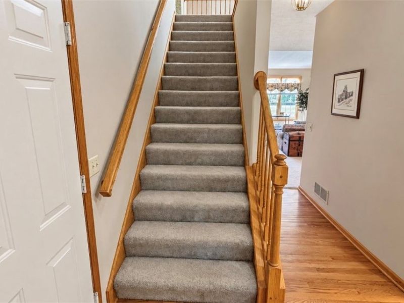 2548 Glenshire Circle , Uniontown, OH 44685 Photo 12