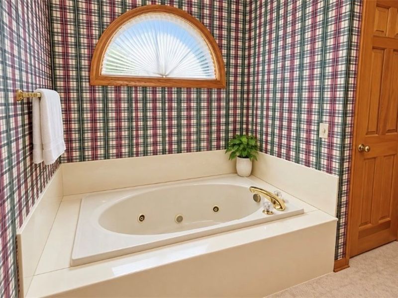 2548 Glenshire Circle , Uniontown, OH 44685 Photo 22
