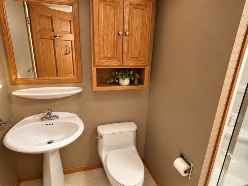 2548 Glenshire Circle , Uniontown, OH 44685 Photo 30