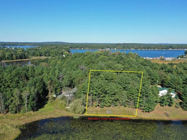 W7165 INDIAN MOUNDS CIRCLE, Wautoma, WI 54982
