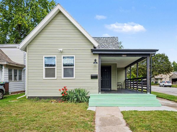 1901 Linden Avenue, South Bend, IN 46628