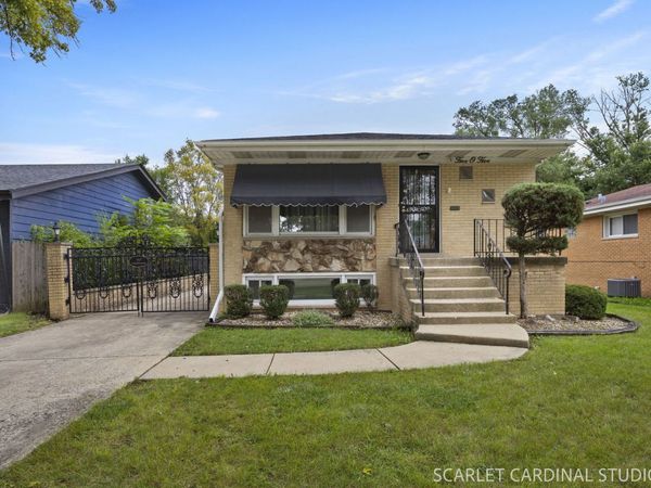505 N Addison Road , Villa Park, IL 60181