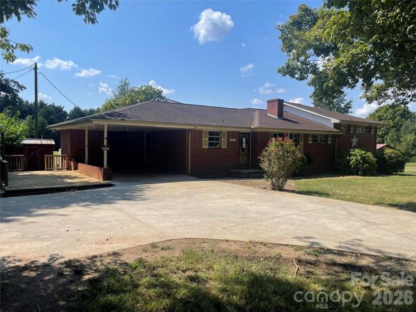 6345 Woodleaf Road , Woodleaf, NC 27054