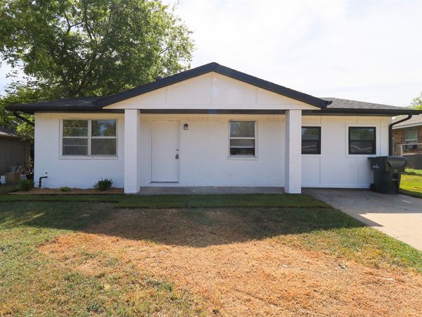 1007 W 9th Street , Claremore, OK 74017
