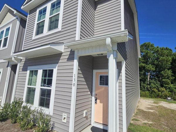 130 Loren Road , Hubert, NC 28539