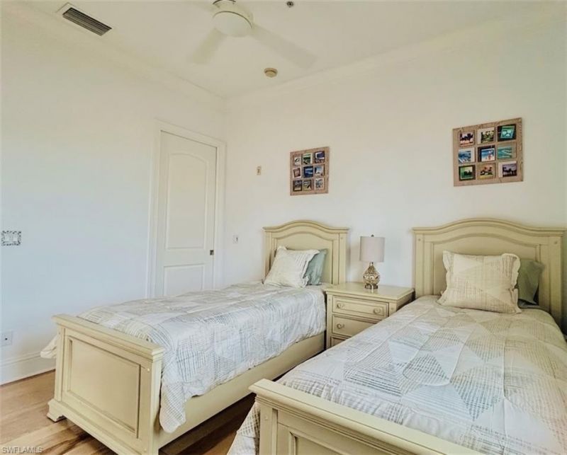 1016 7th St S, Naples, FL 34102 Photo