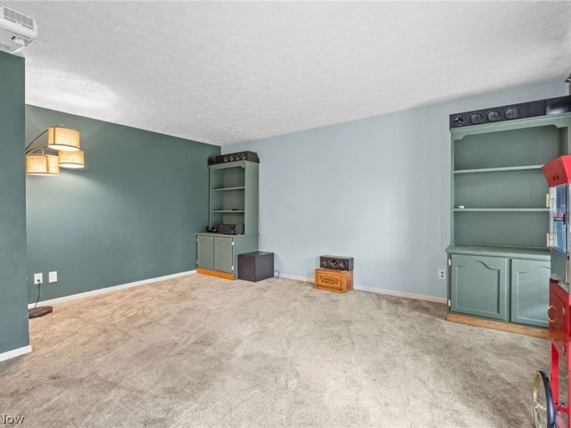 692 Thelma Drive , Wadsworth, OH 44281 Photo 27
