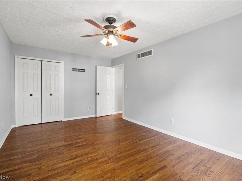 692 Thelma Drive , Wadsworth, OH 44281 Photo 35