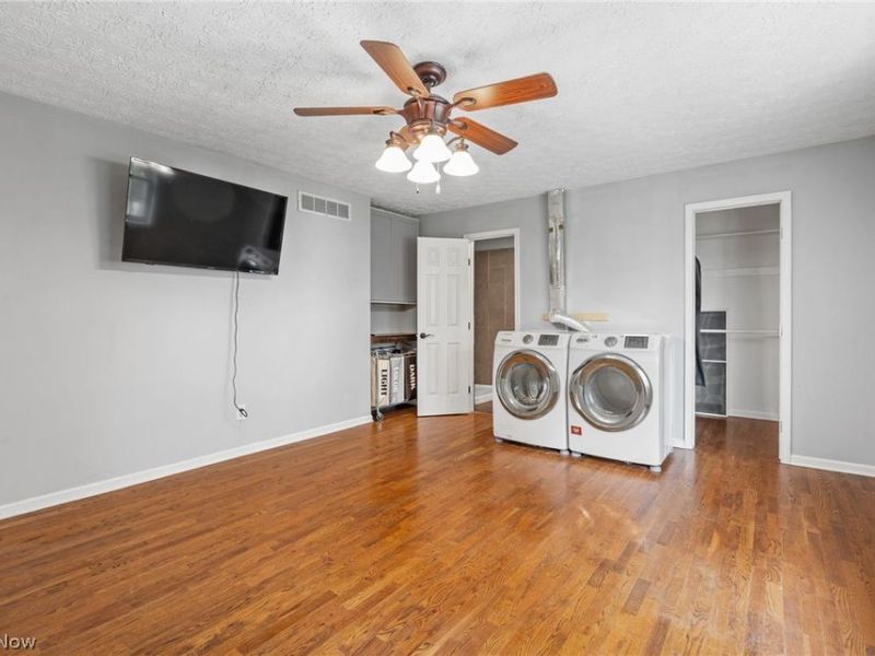 692 Thelma Drive , Wadsworth, OH 44281 Photo 37