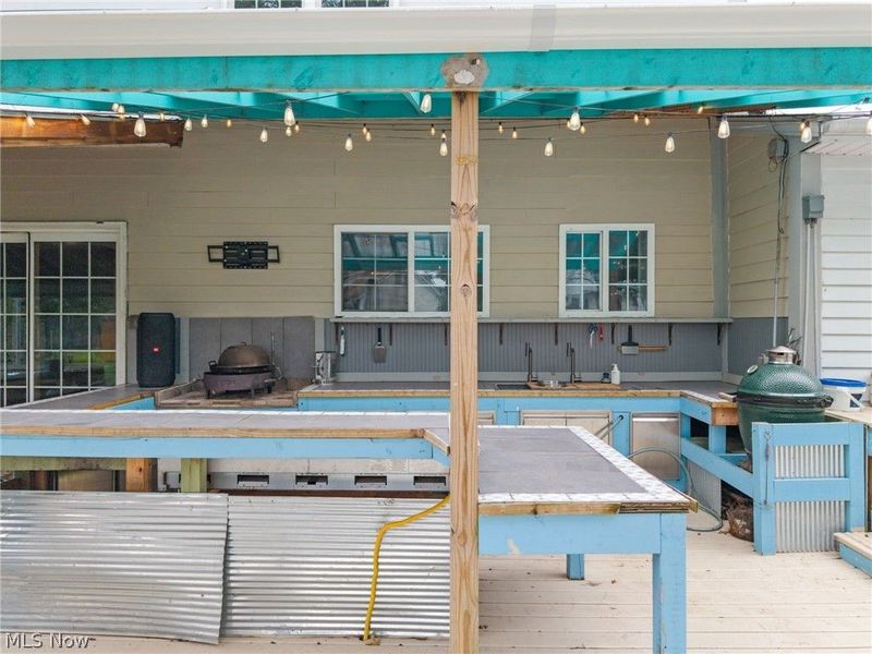 692 Thelma Drive , Wadsworth, OH 44281 Photo 9