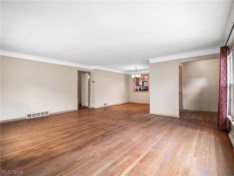 4810 Fairlawn Road, Lyndhurst, OH 44124 Photo 9