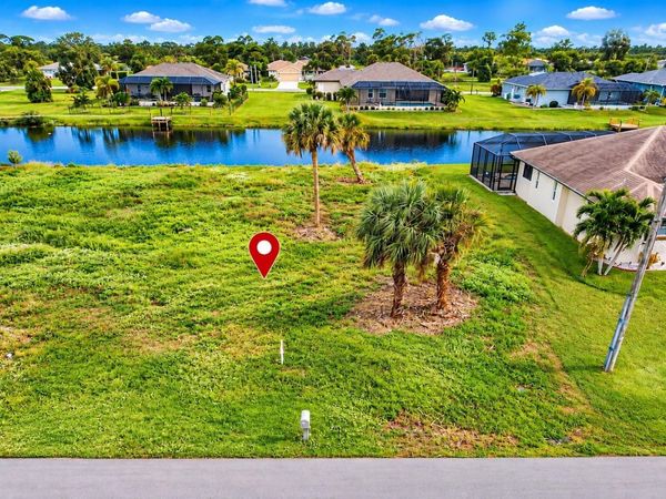 165 TOURNAMENT ROAD, ROTONDA WEST, FL 33947