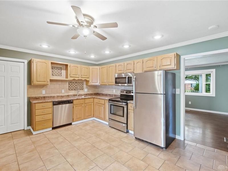 1210 Gettysburg Drive, Troy, OH 45373 Photo 10