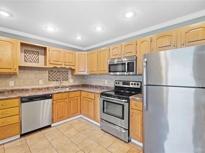 1210 Gettysburg Drive, Troy, OH 45373 Photo 13